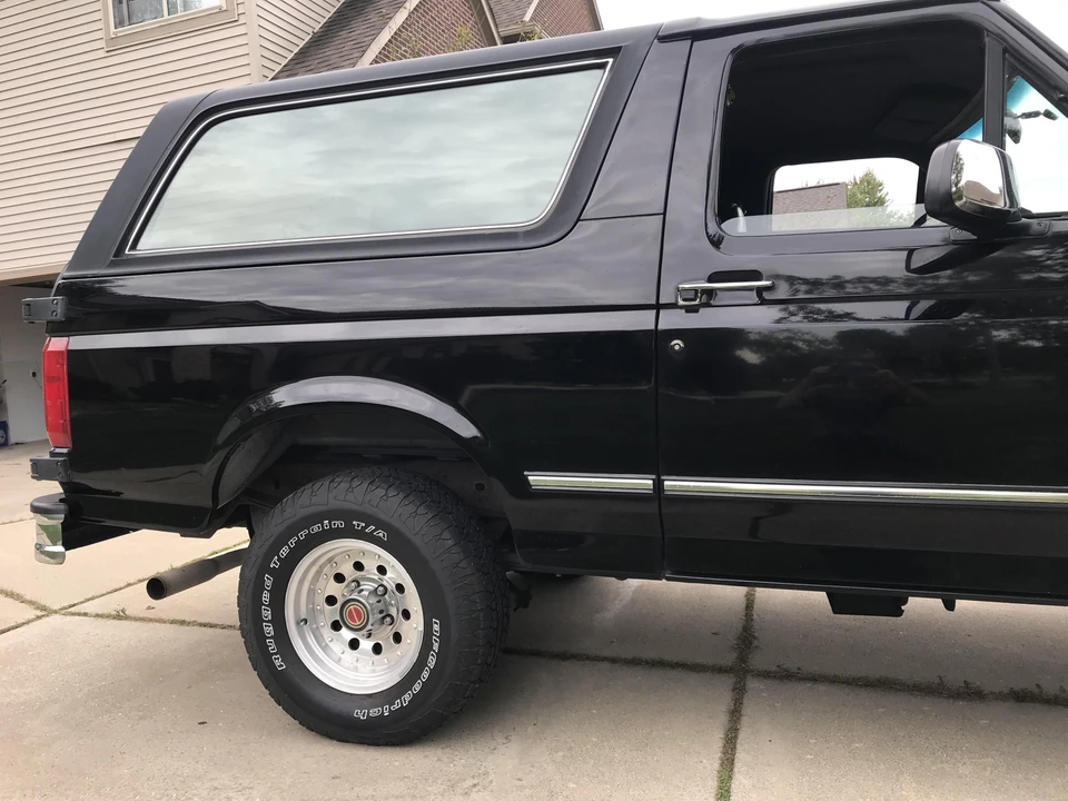1993 Ford Bronco 5th Gen - Image 17 of 31