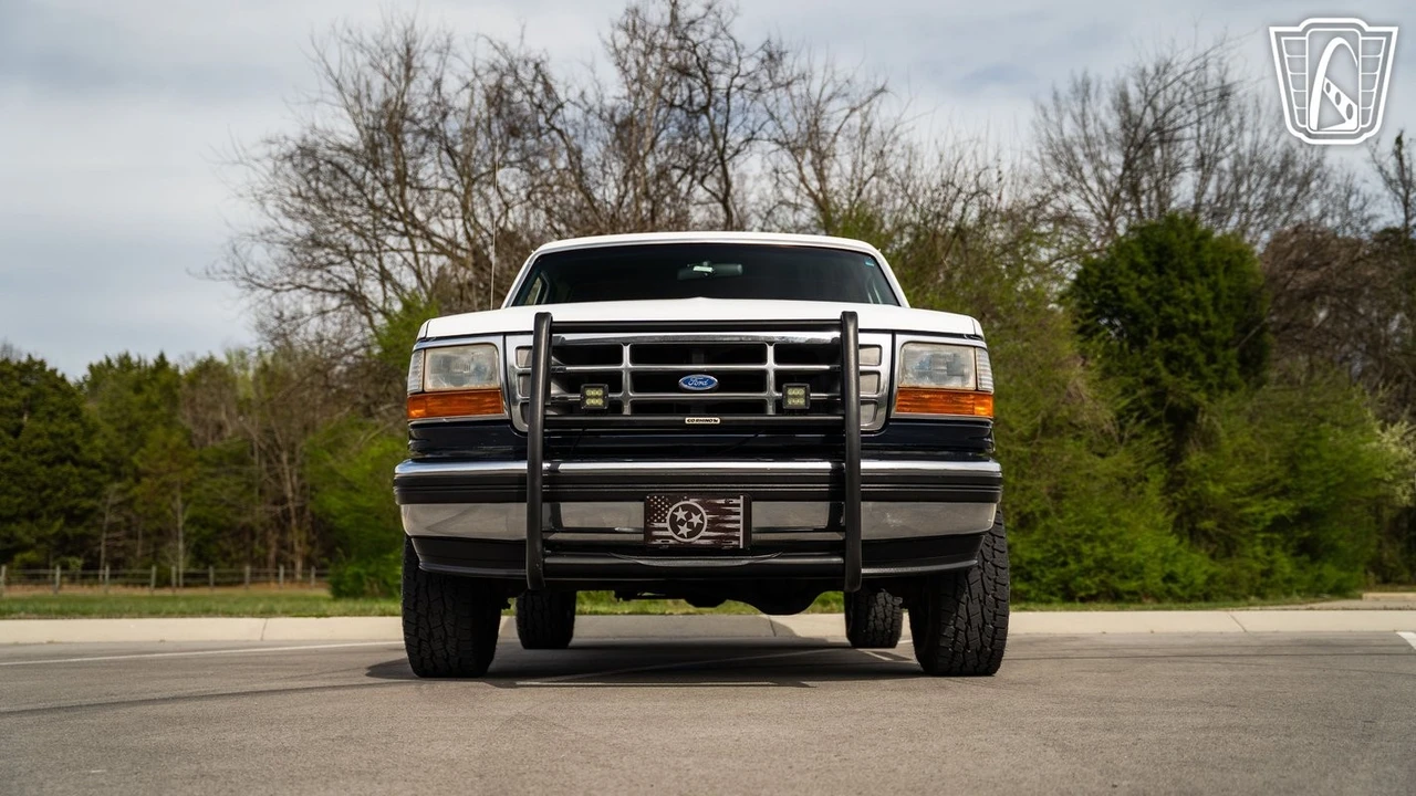 1993 Ford Bronco 5th Gen - Image 5 of 12