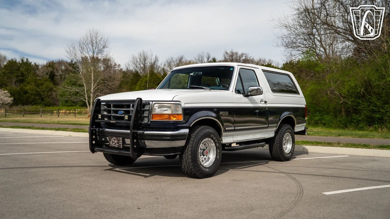 1993 Ford Bronco 5th Gen - Image 7 of 12
