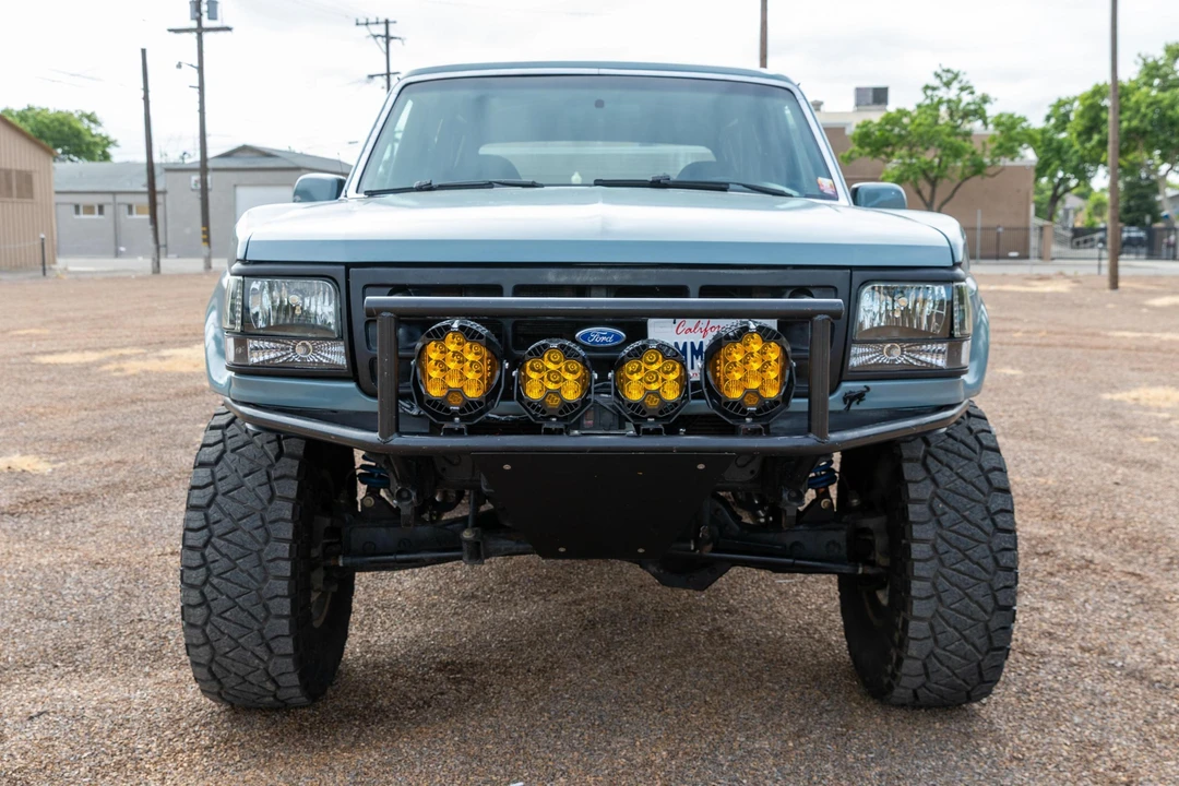 1993 Ford Bronco 5th Gen - Image 2 of 31