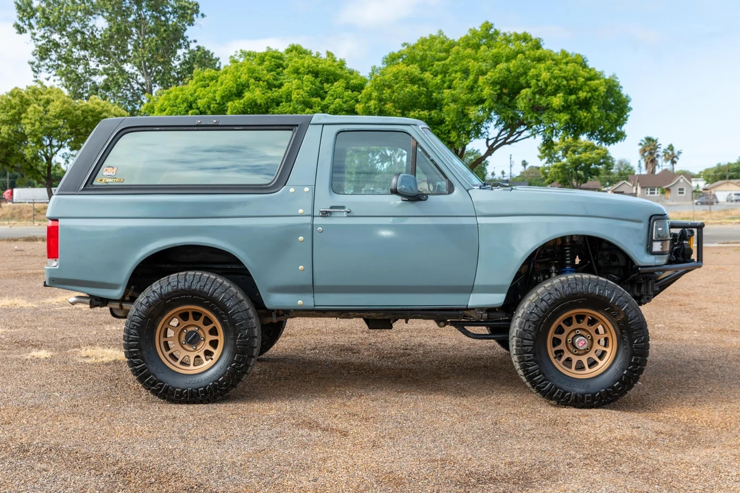 1993 Ford Bronco 5th Gen - Image 3 of 31