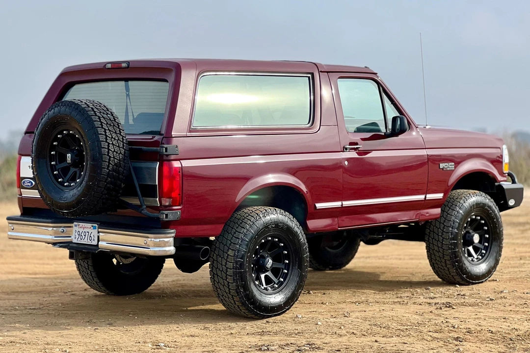 1993 Ford Bronco 5th Gen - Image 4 of 31