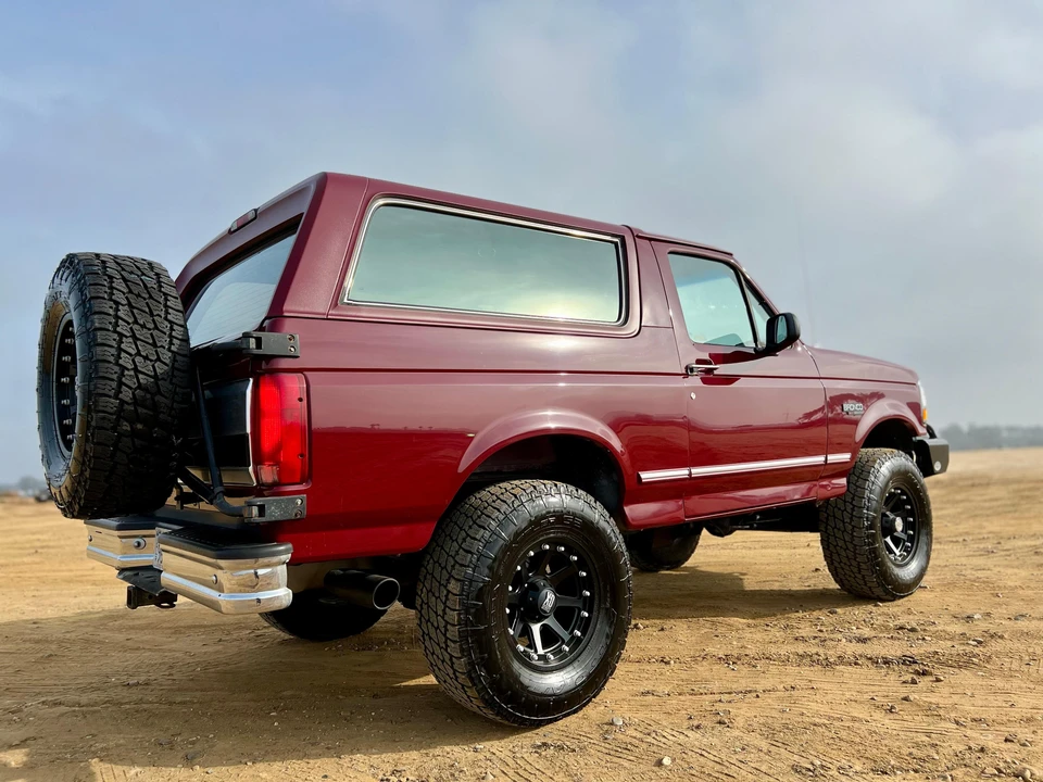 1993 Ford Bronco 5th Gen - Image 24 of 31
