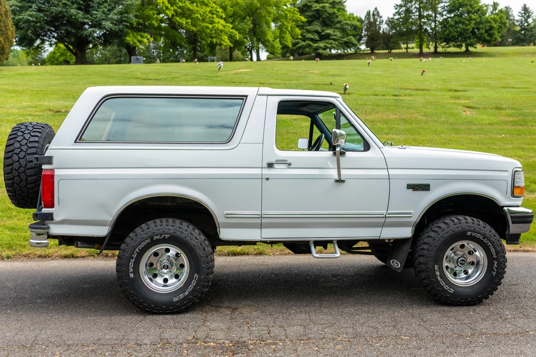 1993 Ford Bronco 5th Gen - Image 11 of 31