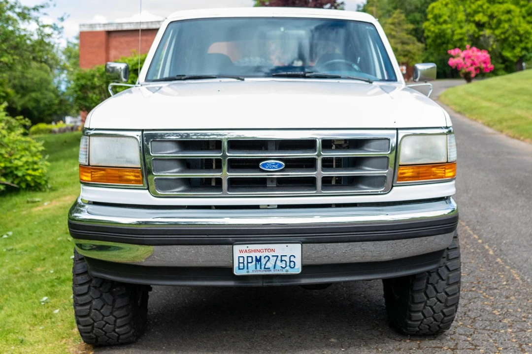 1993 Ford Bronco 5th Gen - Image 2 of 31