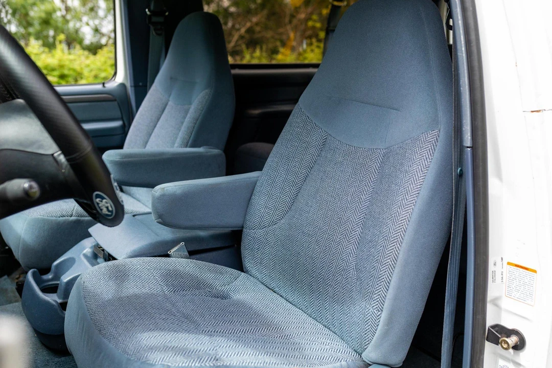 1993 Ford Bronco 5th Gen - Image 24 of 31