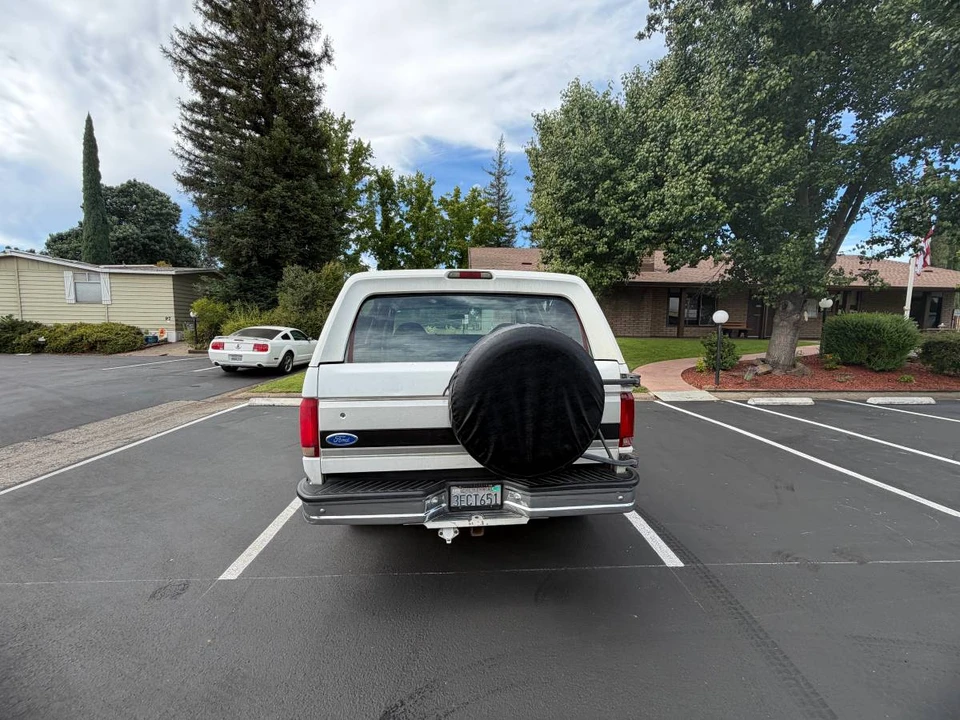1993 Ford Bronco 5th Gen - Image 2 of 6