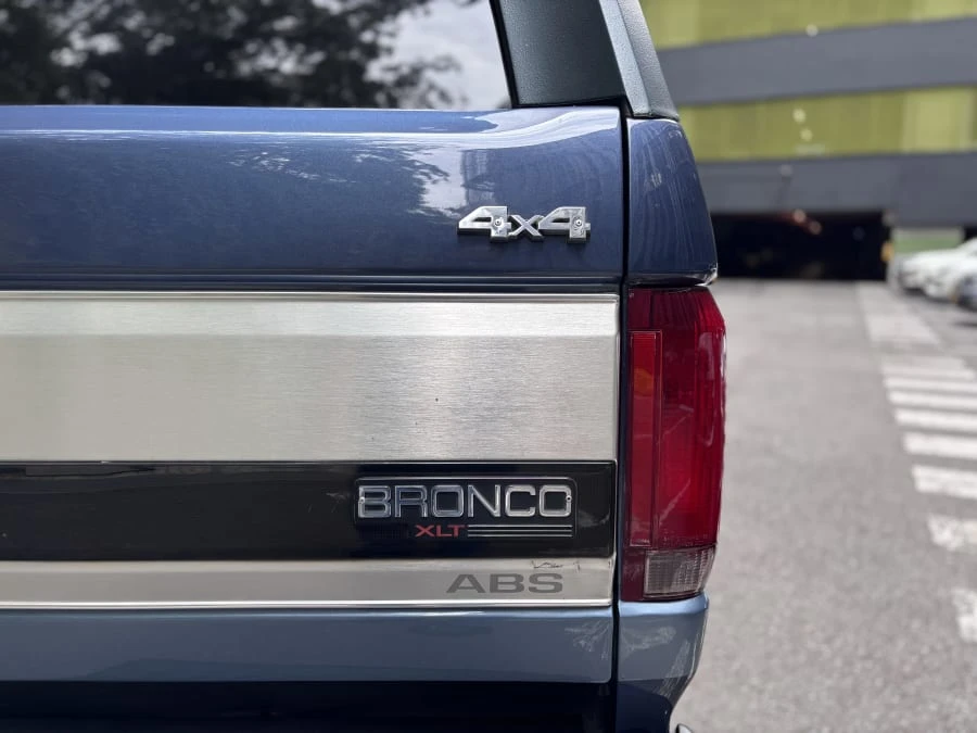 1993 Ford Bronco 5th Gen - Image 8 of 19