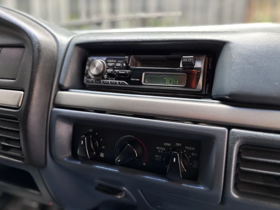 1993 Ford Bronco 5th Gen - Image 15 of 19