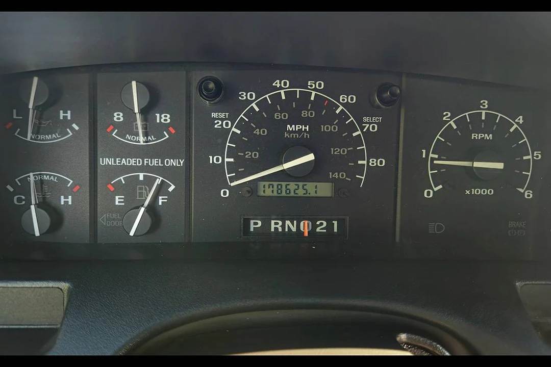 1993 Ford Bronco 5th Gen - Image 9 of 11