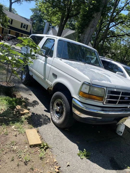 1993 Ford Bronco 5th Gen - Image 2 of 12