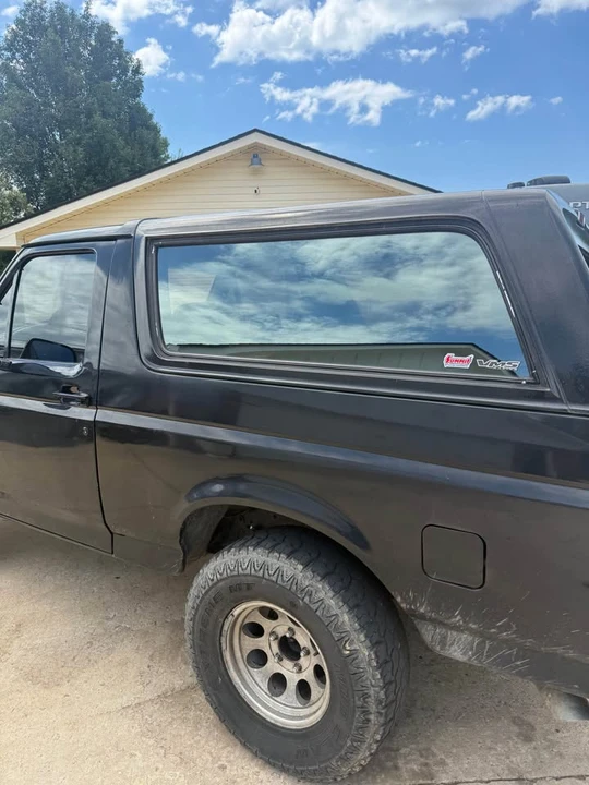 1993 Ford Bronco 5th Gen - Image 2 of 12