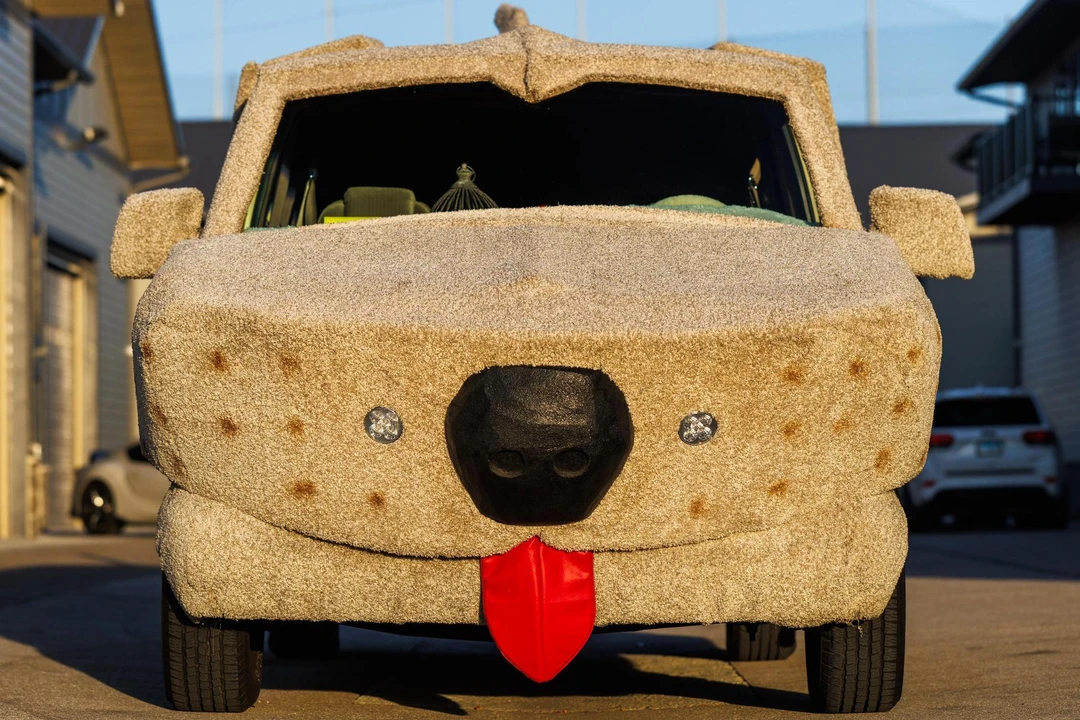 1993 Ford Econoline Van - Image 2 of 31