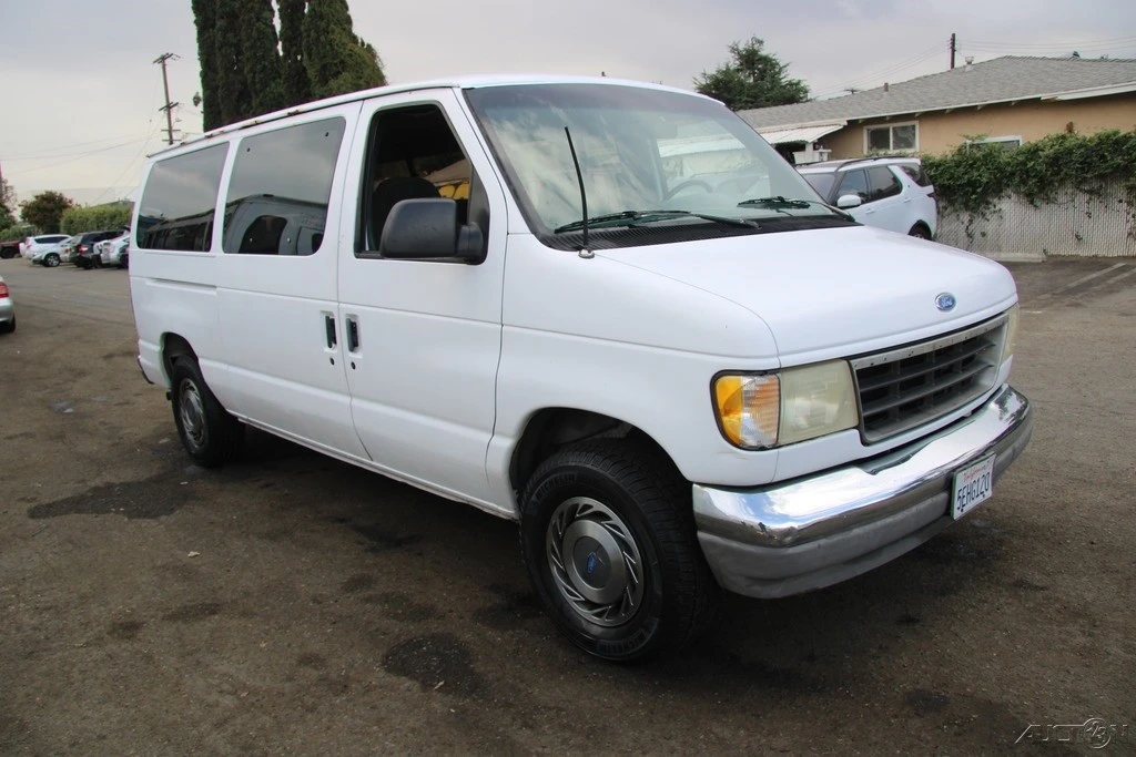 1993 Ford Econoline Van - Image 10 of 21