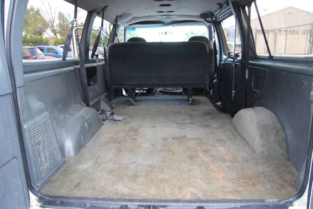 1993 Ford Econoline Van - Image 20 of 21