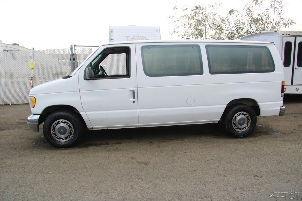 1993 Ford Econoline Van - Image 3 of 21