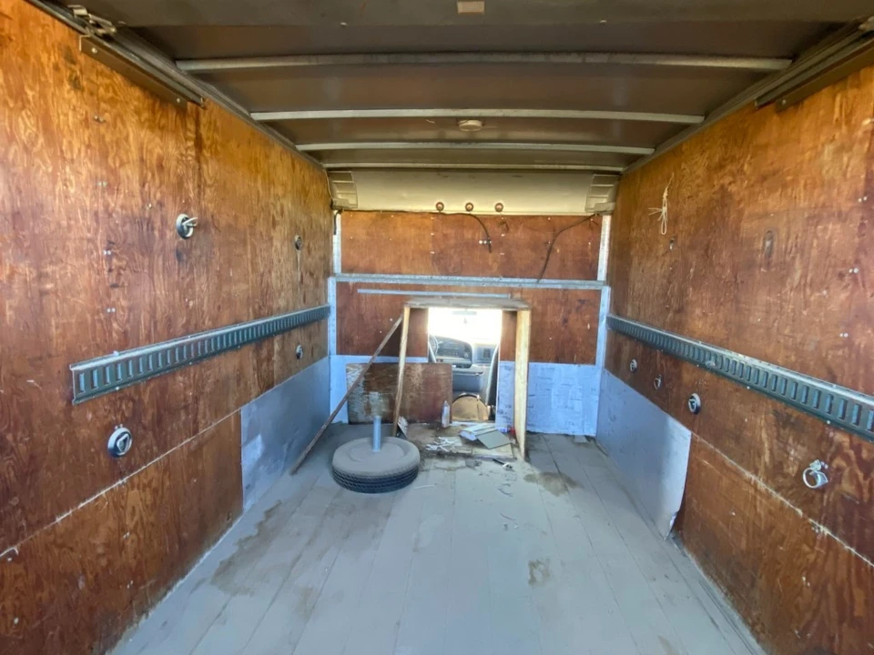 1993 Ford Econoline Van - Image 11 of 20