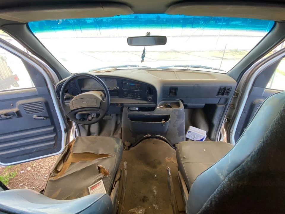 1993 Ford Econoline Van - Image 9 of 20