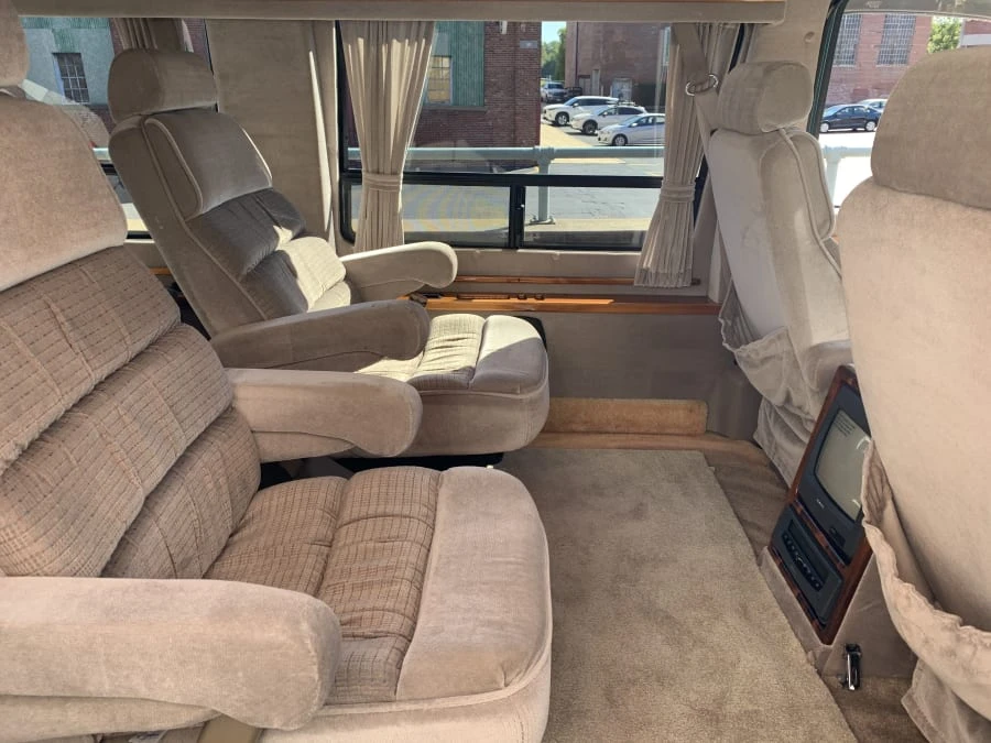 1993 Ford Econoline Van - Image 6 of 8