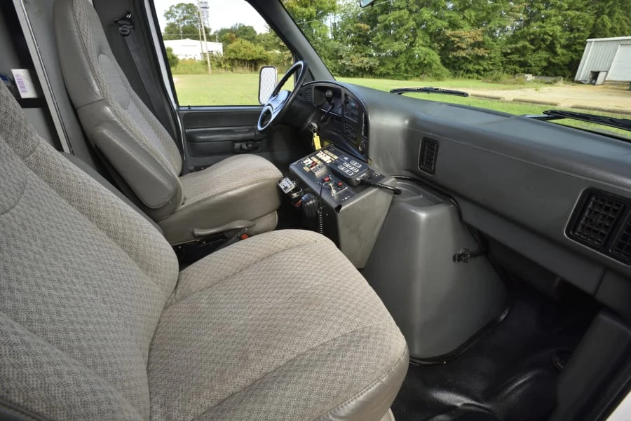 1993 Ford Econoline Van - Image 30 of 31