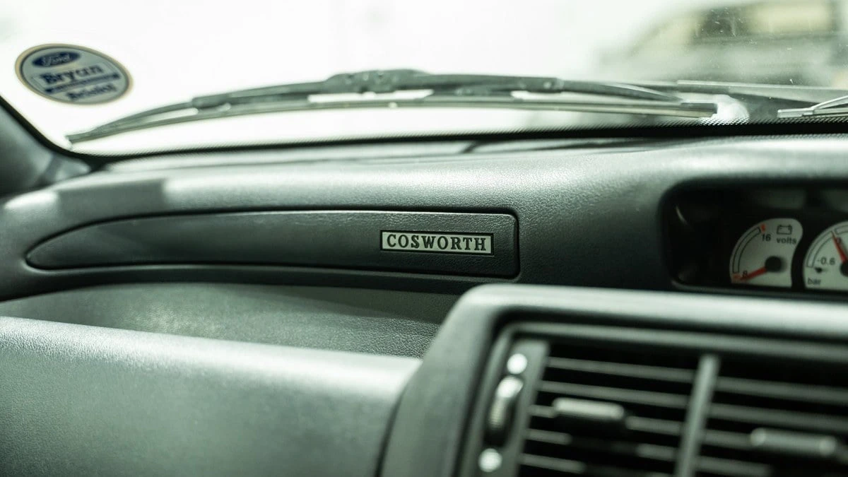 1993 Ford Escort RS Cosworth - Image 27 of 30