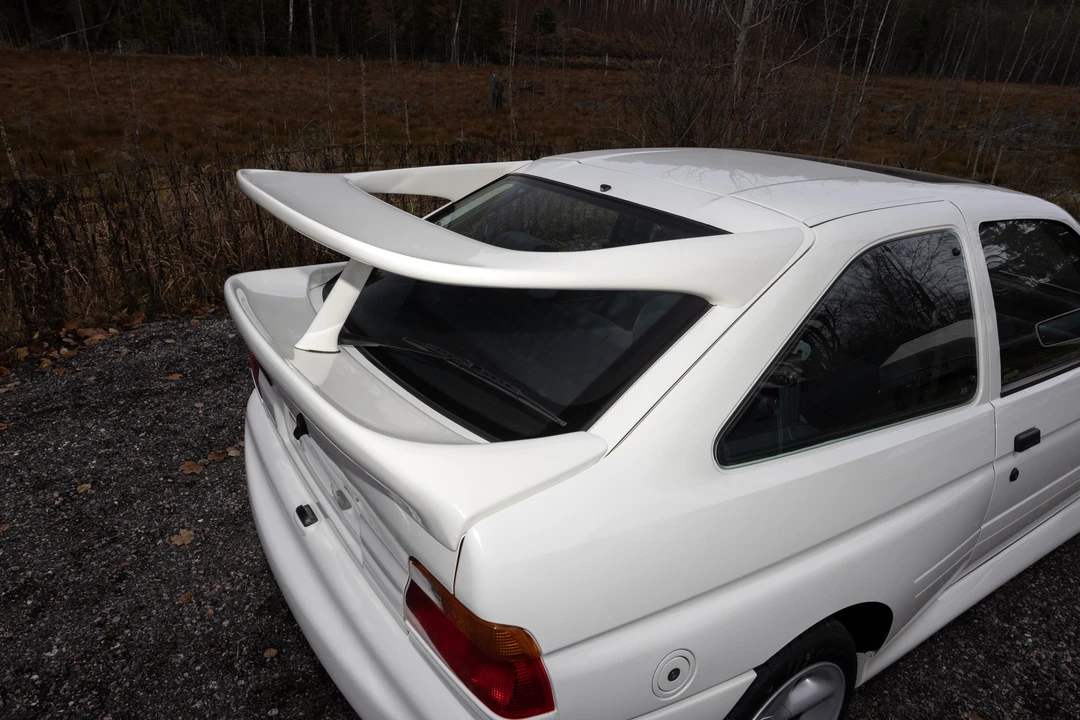 1993 Ford Escort RS Cosworth - Image 27 of 31