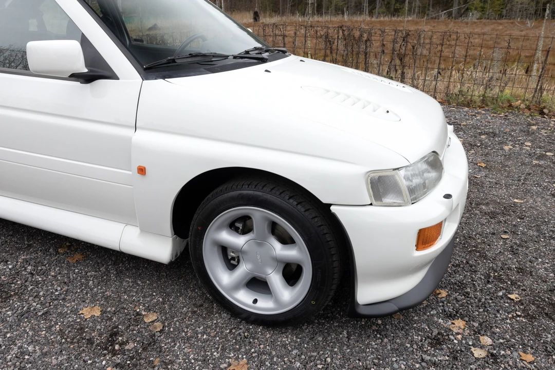 1993 Ford Escort RS Cosworth - Image 20 of 31