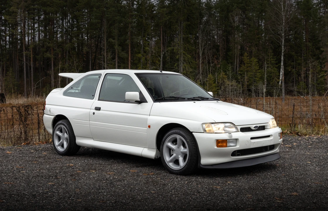 1993 Ford Escort RS Cosworth - Image 2 of 31