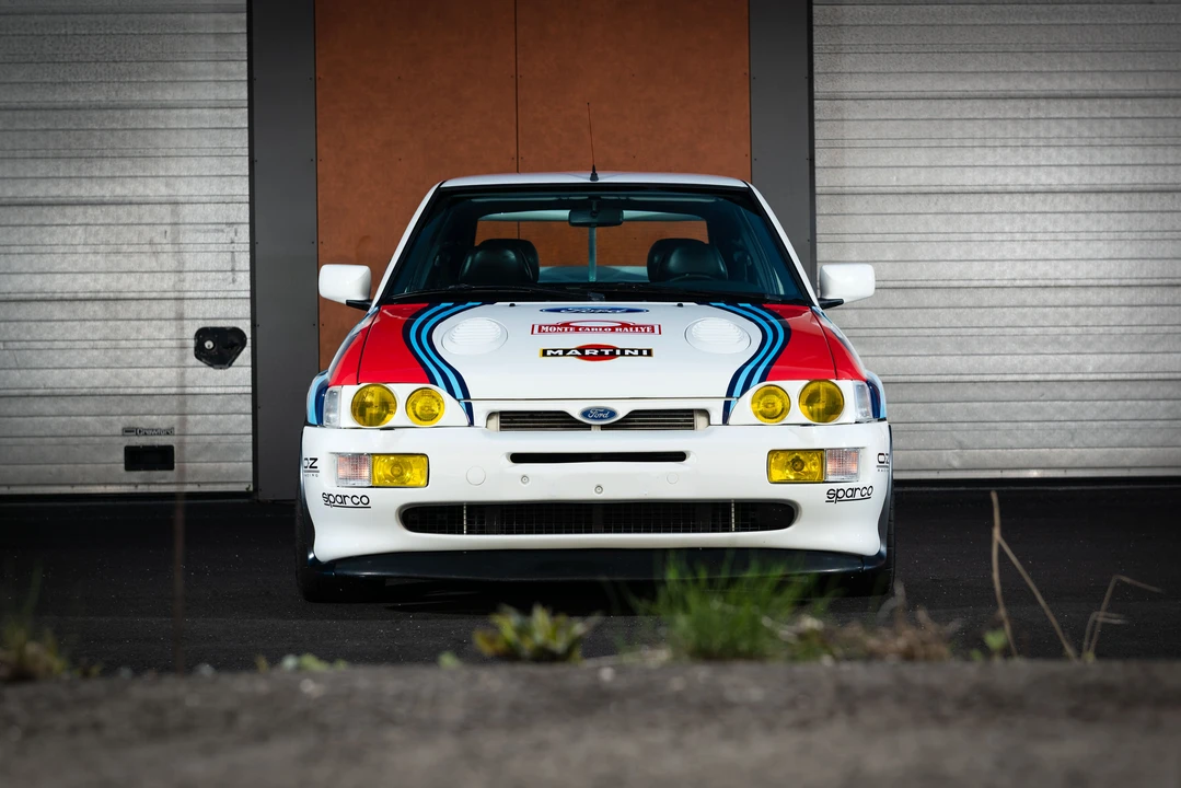 1993 Ford Escort RS Cosworth - Image 2 of 31