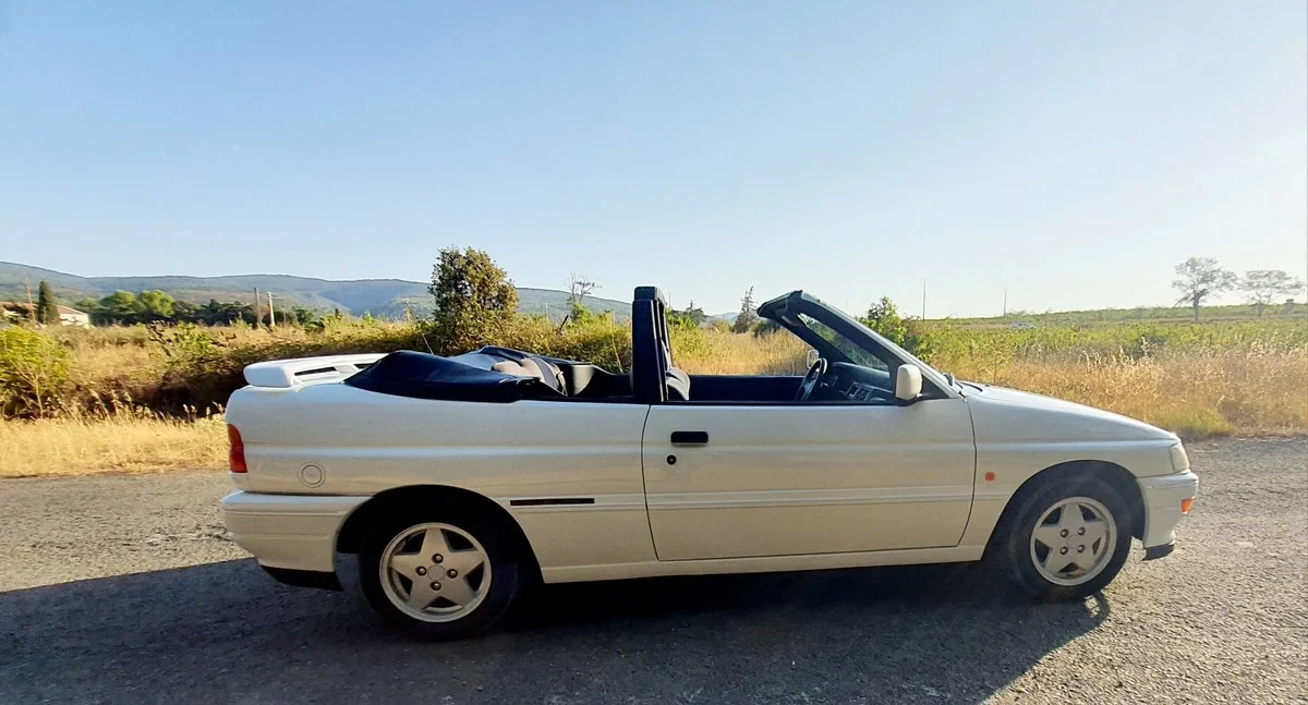 1993 Ford Escort - Image 7 of 30