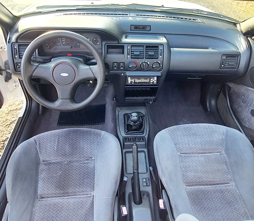 1993 Ford Escort - Image 29 of 30