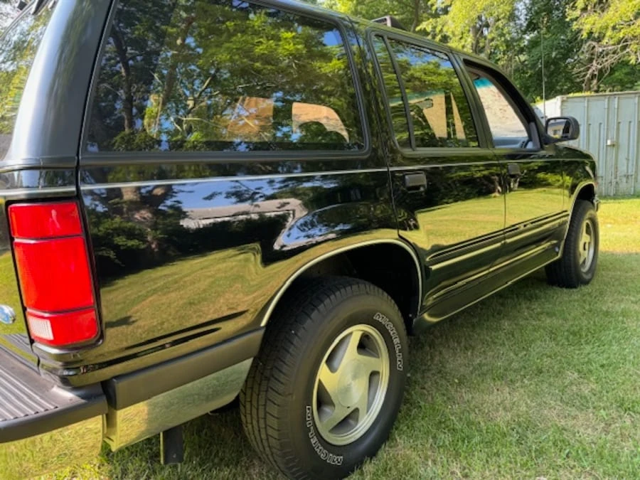 1993 Ford Explorer 1st Gen - Image 8 of 31
