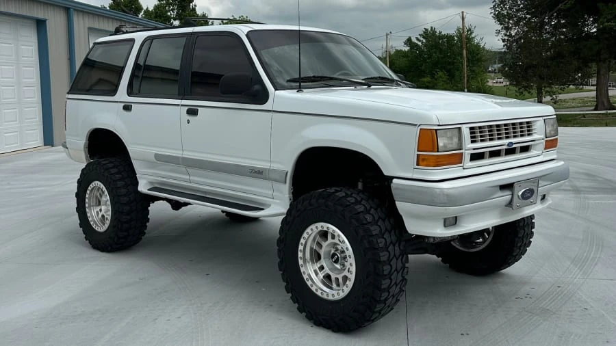 1993 Ford Explorer 1st Gen - Image 5 of 14