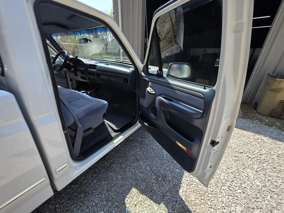 1993 Ford F-Series 9th Gen - Image 16 of 18