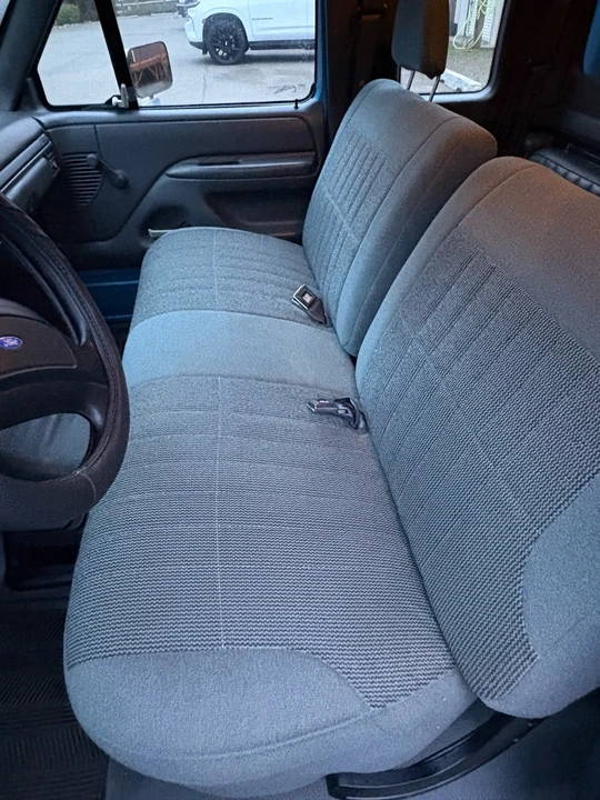 1993 Ford F-150 SVT Lightning 9th Gen - Image 7 of 10