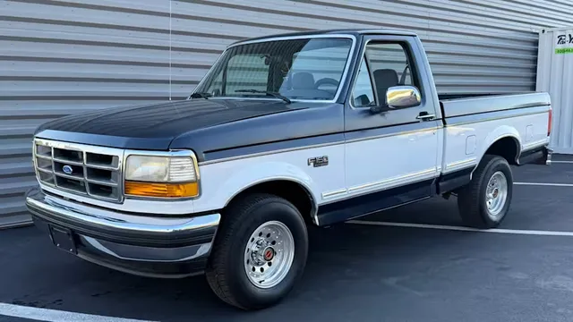 1993 Ford F-150 XLT Pickup