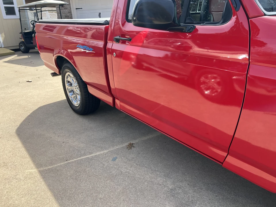 1993 Ford F-150 SVT Lightning 9th Gen - Image 30 of 31