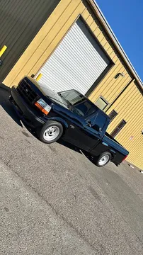 1993 Ford F-150 SVT Lightning Pickup 2D 6 1/2 ft