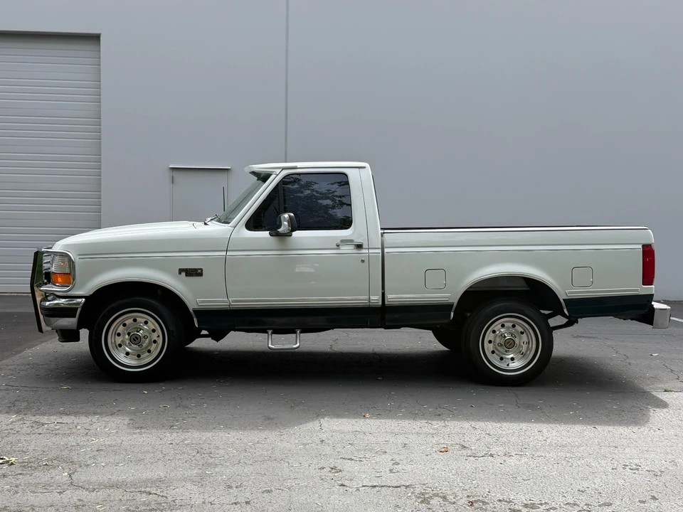 1993 Ford F-Series 9th Gen - Image 2 of 13