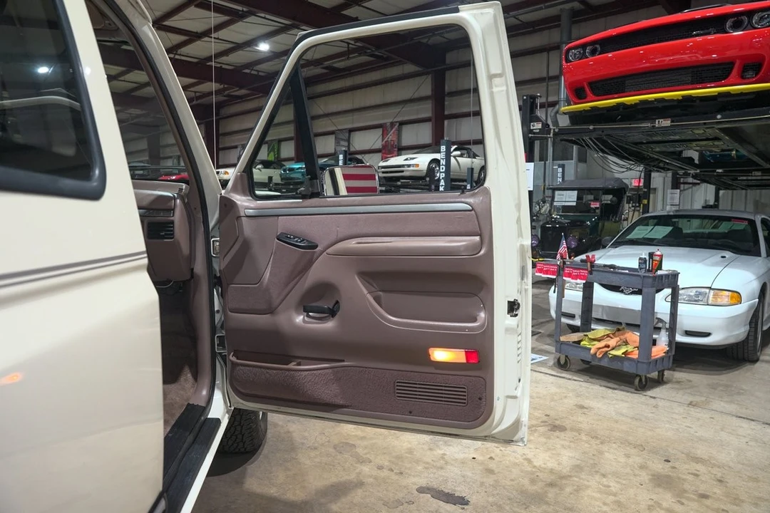 1993 Ford F-Series 9th Gen - Image 29 of 31