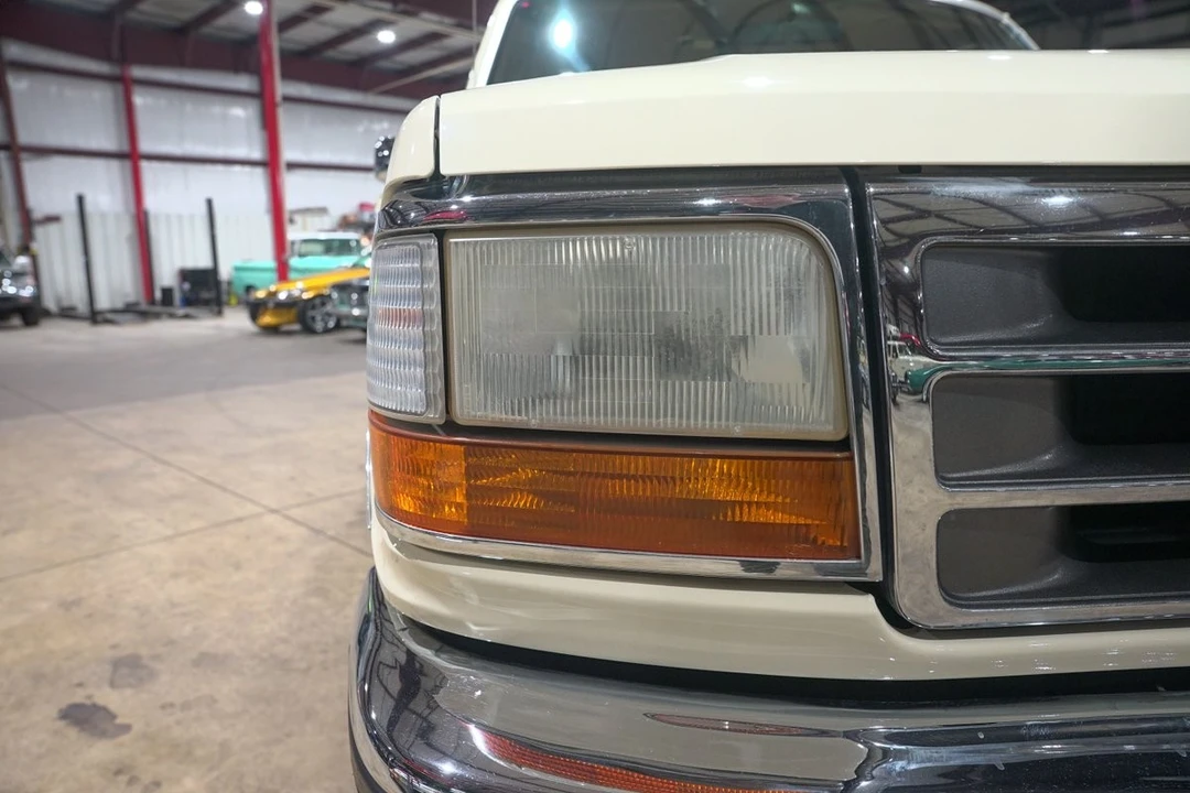 1993 Ford F-Series 9th Gen - Image 25 of 31
