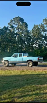 1993 Ford F-150 XLT Pickup 2D 6 1/2 ft