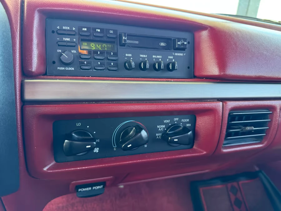 1993 Ford F-Series 9th Gen - Image 12 of 13