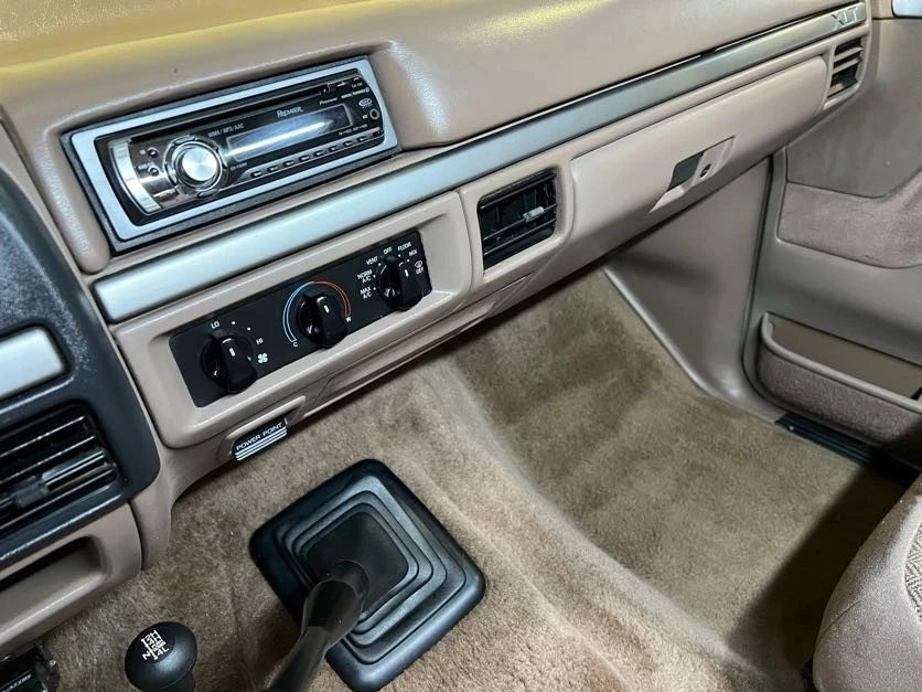 1993 Ford F-Series 9th Gen - Image 17 of 21