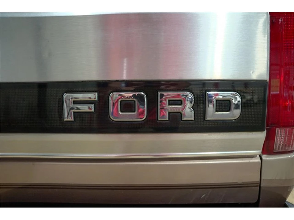 1993 Ford F-Series 9th Gen - Image 24 of 31