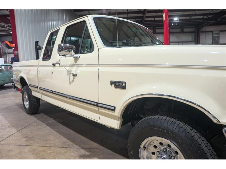 1993 Ford F-Series 9th Gen - Image 23 of 31