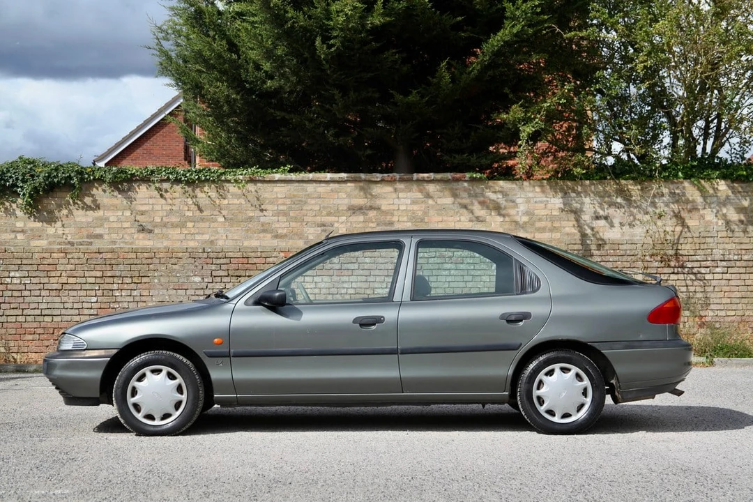 1993 Ford Contour - Image 10 of 30