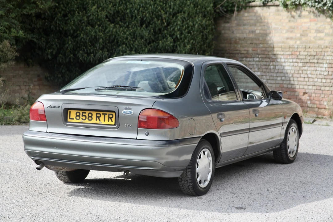 1993 Ford Contour - Image 9 of 30