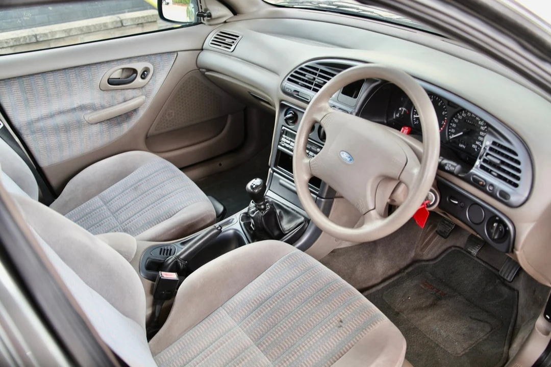 1993 Ford Contour - Image 16 of 30