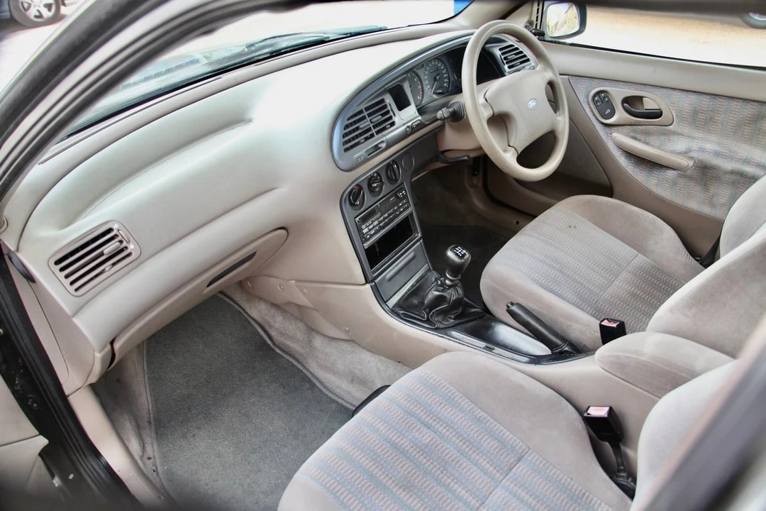 1993 Ford Contour - Image 18 of 30